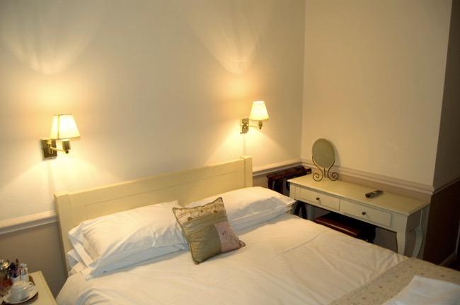 Whyte Harte Hotel เรดฮิลล์ ภายนอก รูปภาพ