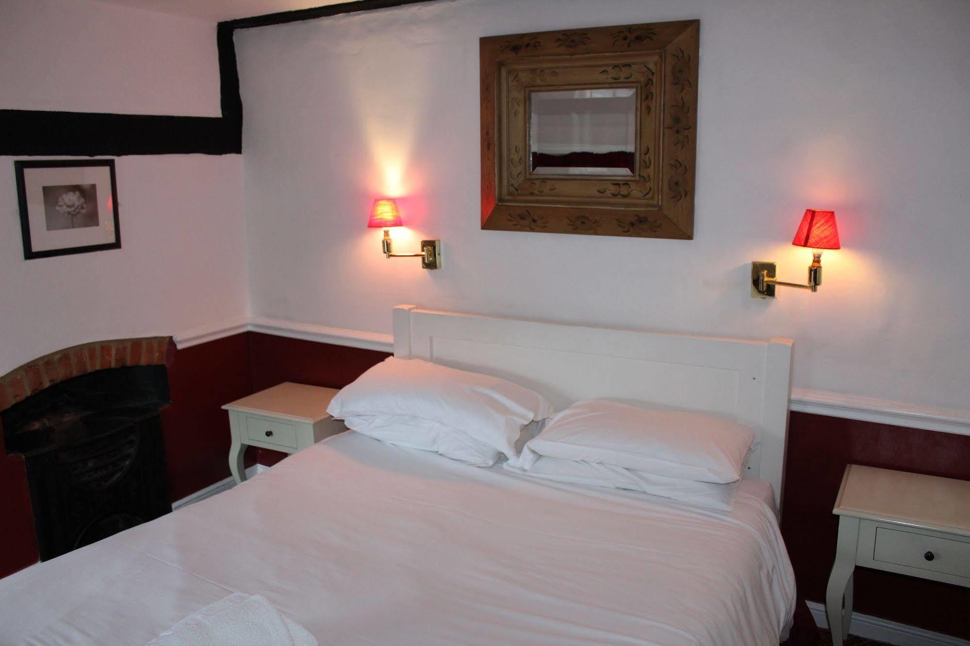 Whyte Harte Hotel เรดฮิลล์ ภายนอก รูปภาพ