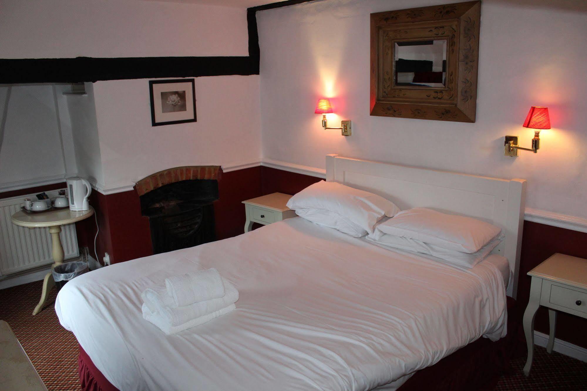 Whyte Harte Hotel เรดฮิลล์ ภายนอก รูปภาพ