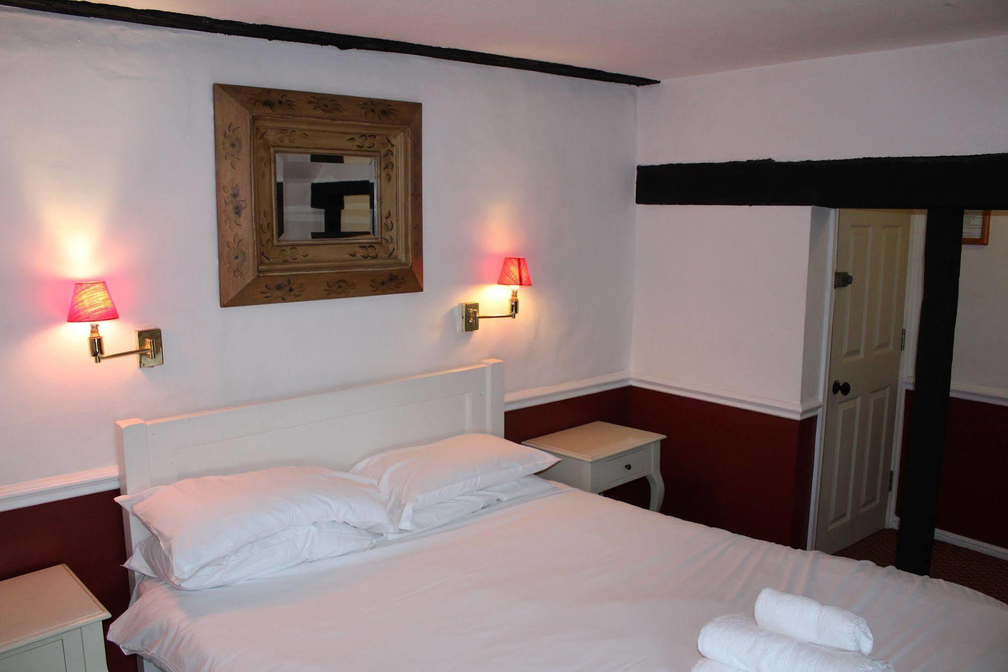 Whyte Harte Hotel เรดฮิลล์ ภายนอก รูปภาพ